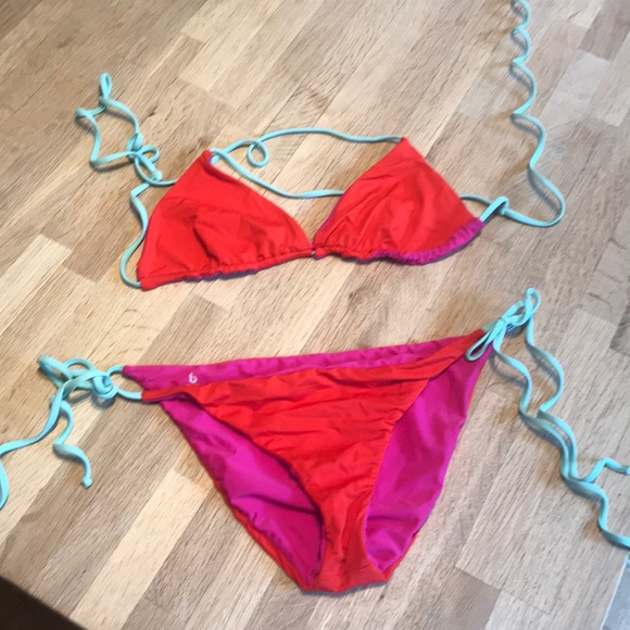 Basta Surf red and pink reversible bikini, size L - Picture 4 of 4